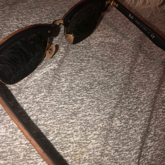 Ray Bans - Picture 2 of 3